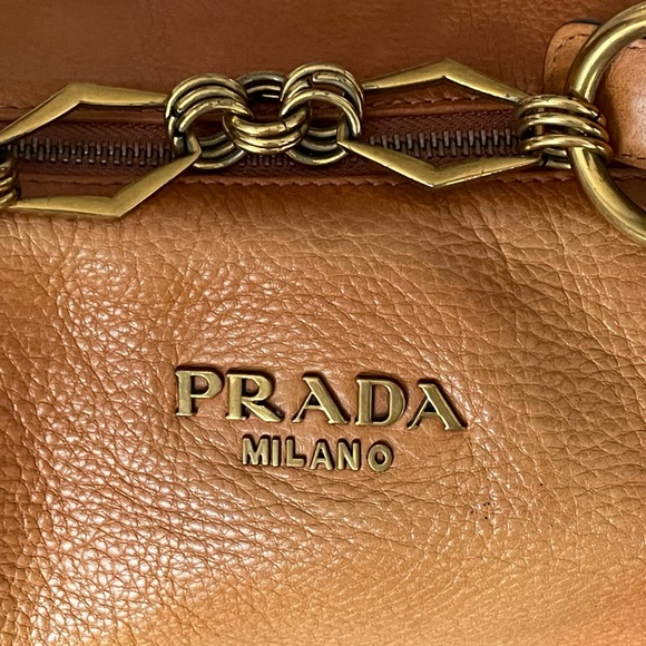 ✨🤎🤎✨PRADA Vintage Tan Leather Hobo Handbag ✨PURCHASE ONLY✨ - Picture 6 of 16